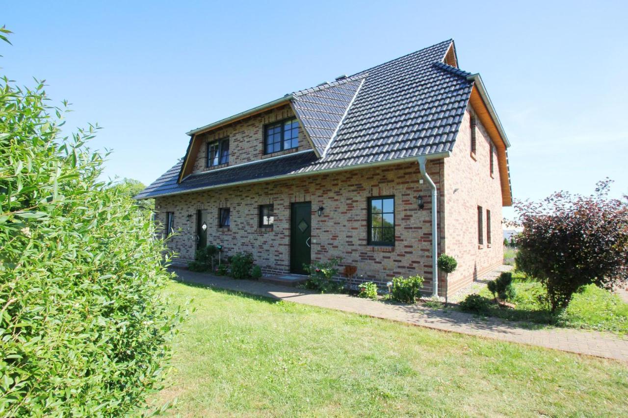 Ostseehaus Odin Doppelhaushälfte Wiek auf Rügen Exterior foto